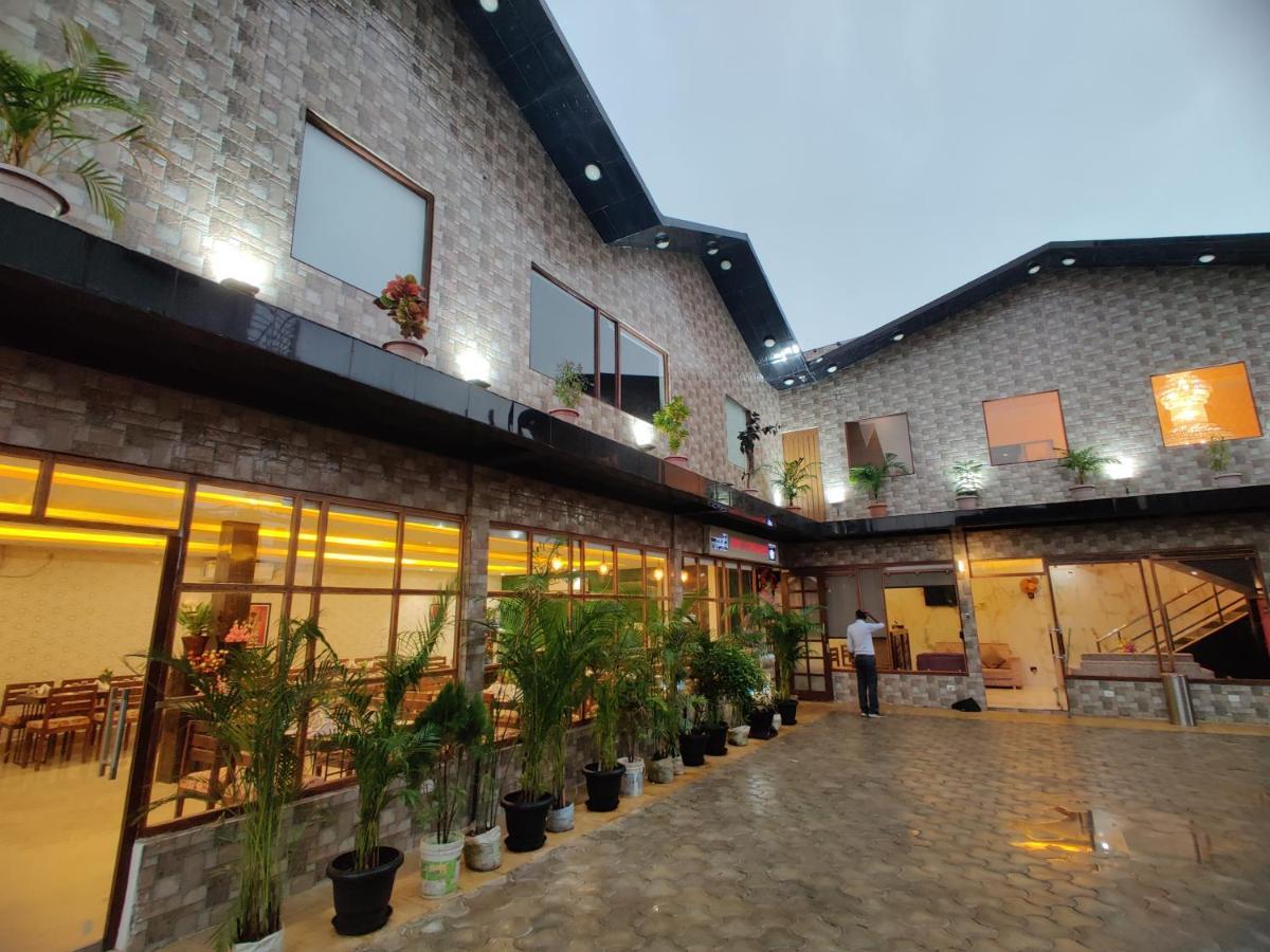 Hotel Aurelia Pearl Patna  Esterno foto